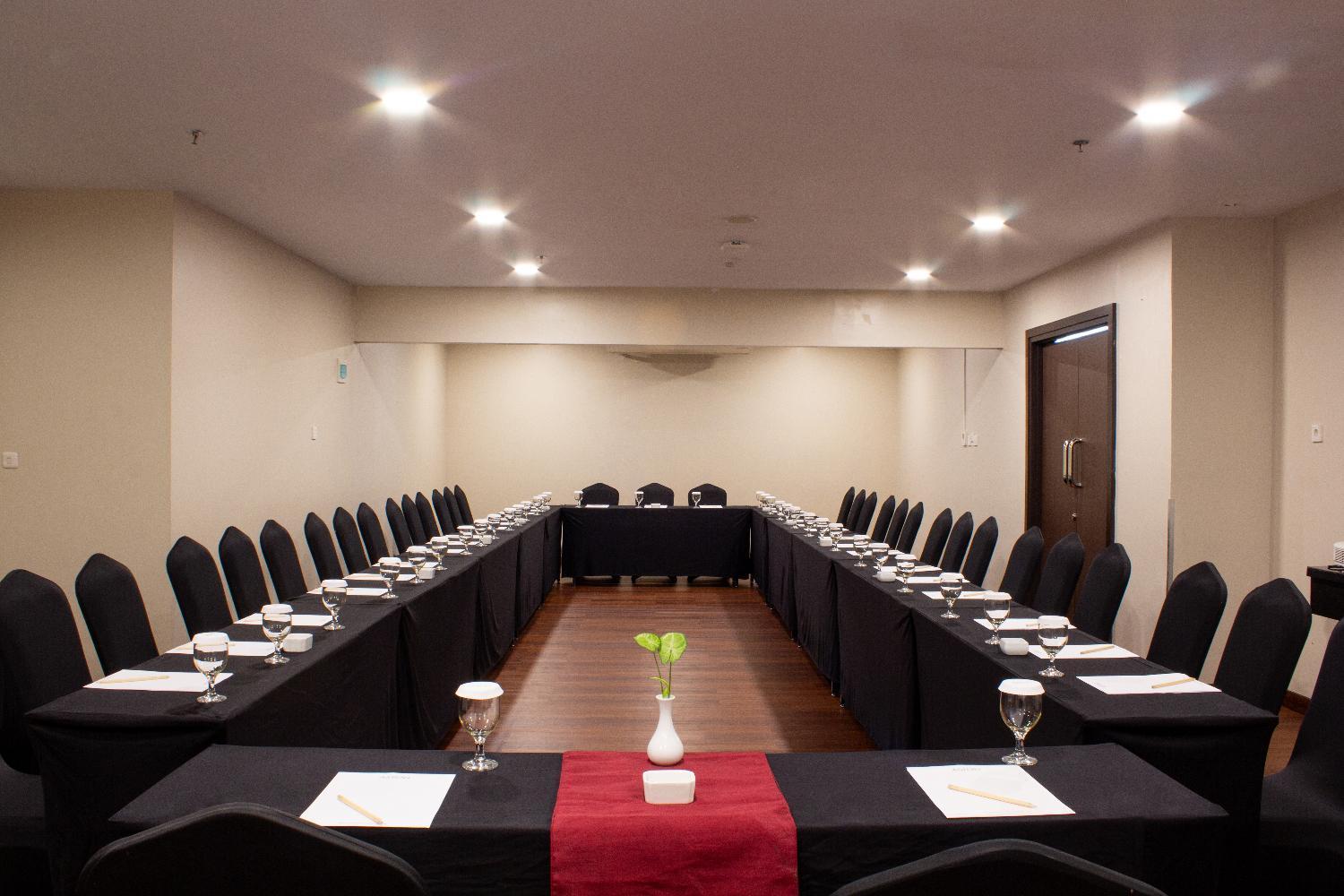 Aston Gorontalo Hotel & Villas מראה חיצוני תמונה